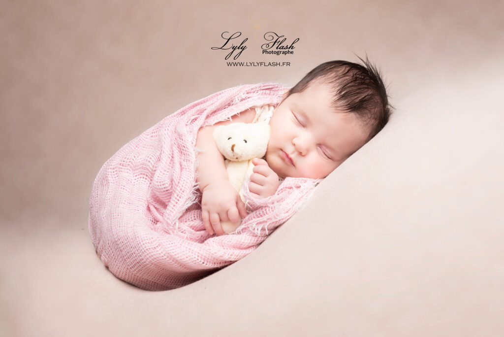 Oliveraie Spa Bébé photographie emaillotage Le val 83143