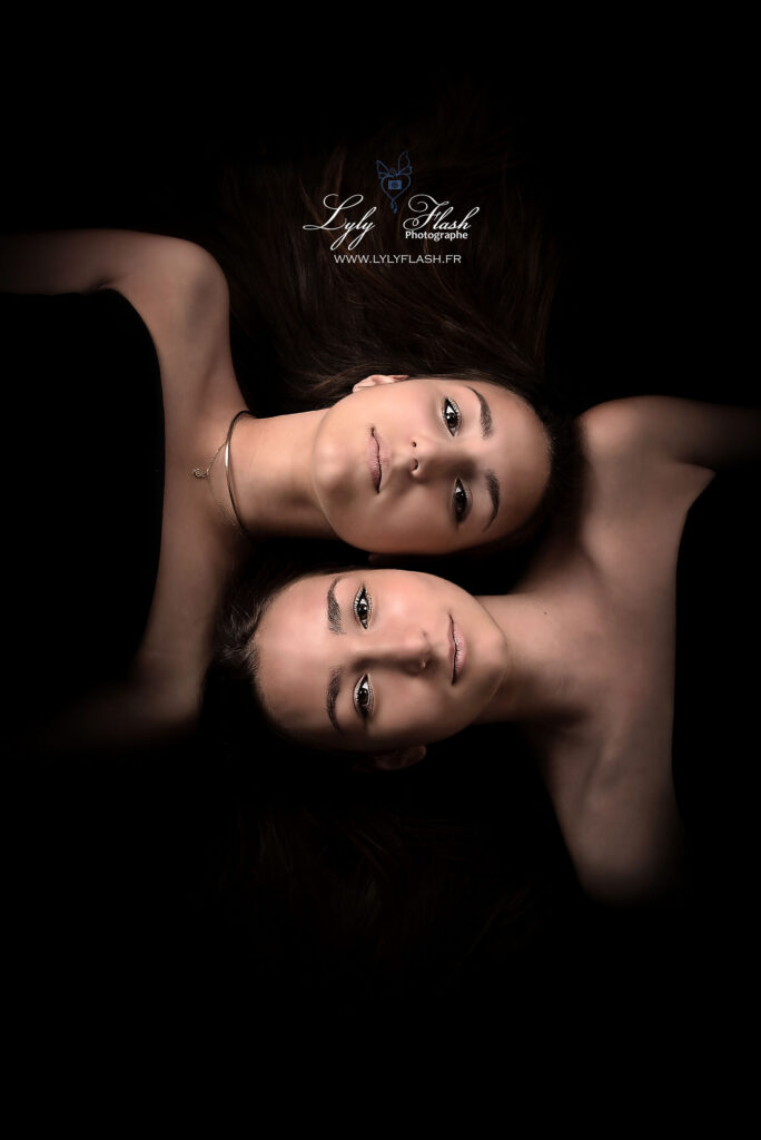 photo jumelle en studio photo