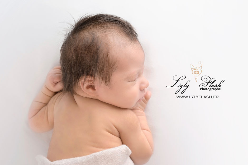photo de photographe qui illustre l'article pour les bien fait de l'ostéopathie du nouveau-né