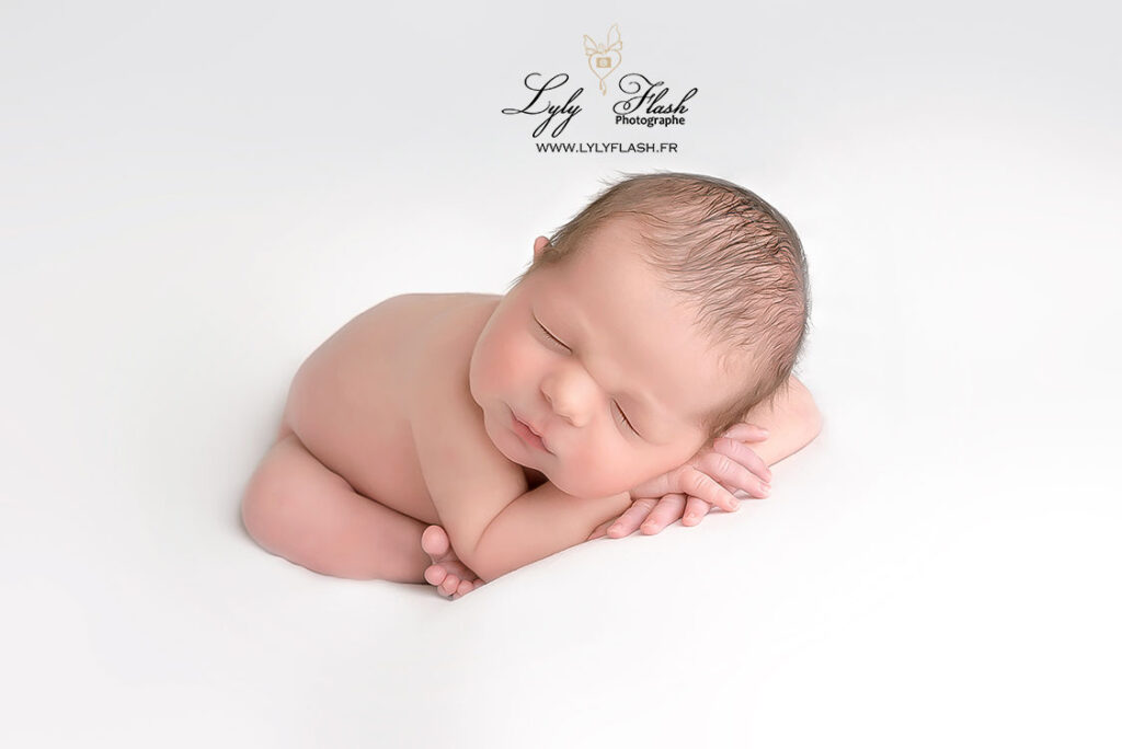 photo post womb pose