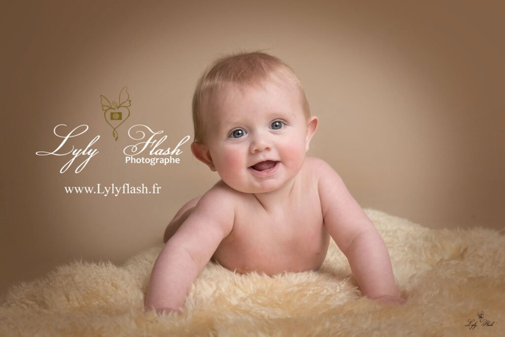 le bébé a aussi le droit a de super cadeaux souvenir et c'est possible grâce à Lyly flash photographe du var à Cuers