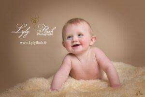 photo portrait bébé studio En toute simplicité La Martre