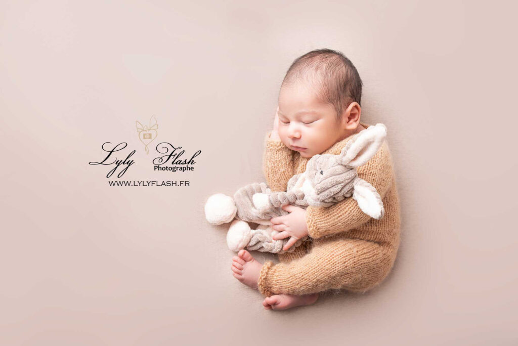 slide newborn posing vue aérienne
