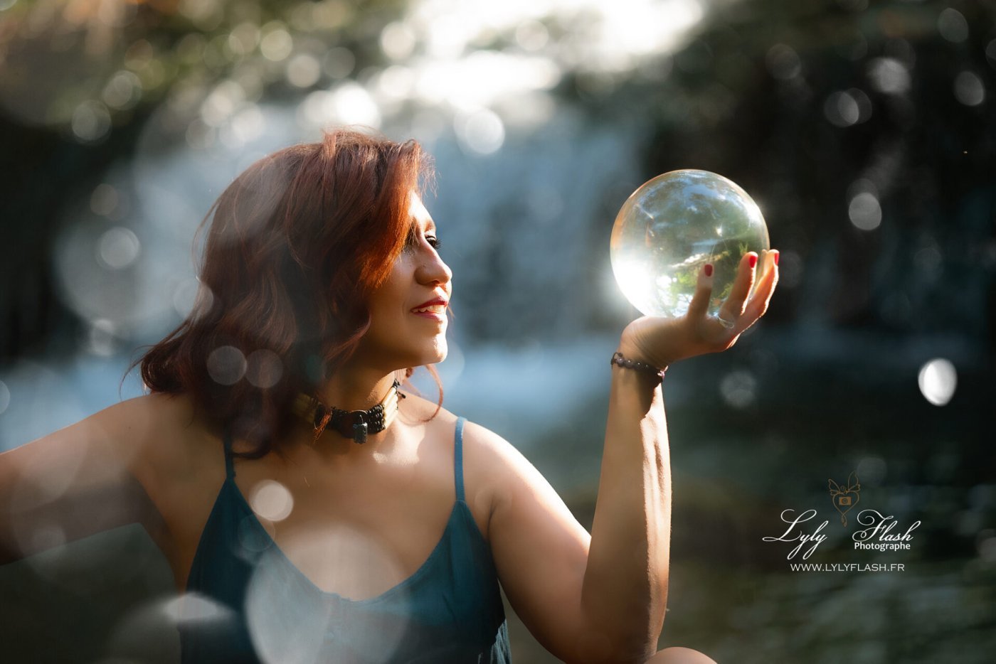 photographe pour femme en extérieur mystique et créative Var Brignoles