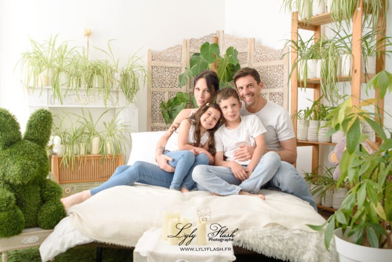 photo en famille dans un cadre douillet près de Le Luc en Provence dans le var