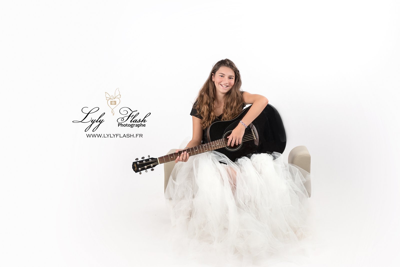 Adolescente pendant un shooting photo portrait ado naturel