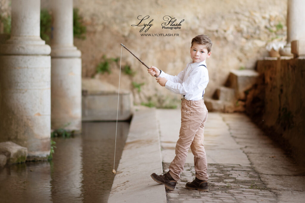 1 Un petit pêcheur provençale dans un lieu magnifique