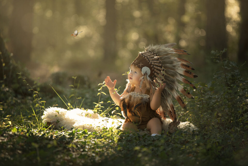 photo d été pour une petite fille en extérieur