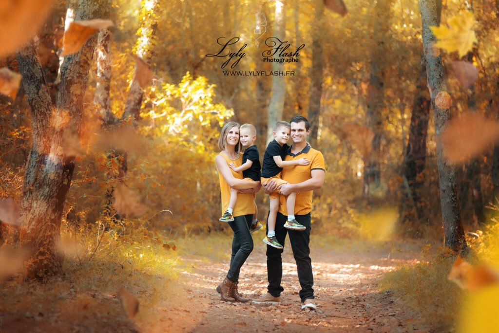 photo de famille en extérieur en Automne