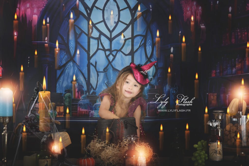 photo petite sorcière mignonne