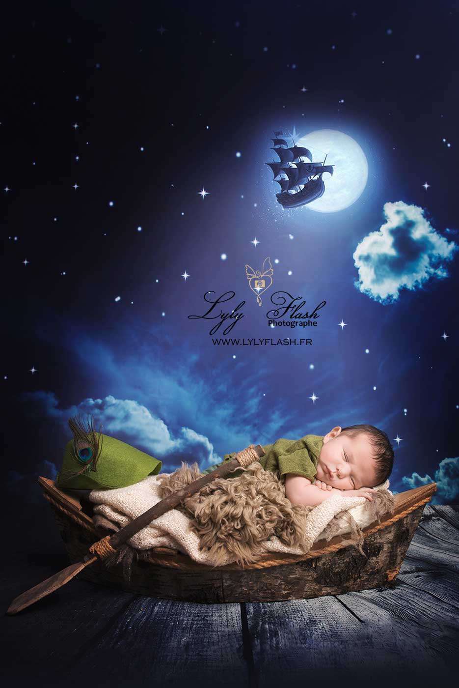 Photo naissance artistique originale Peter Pan photographe nouveau-né créatif Var