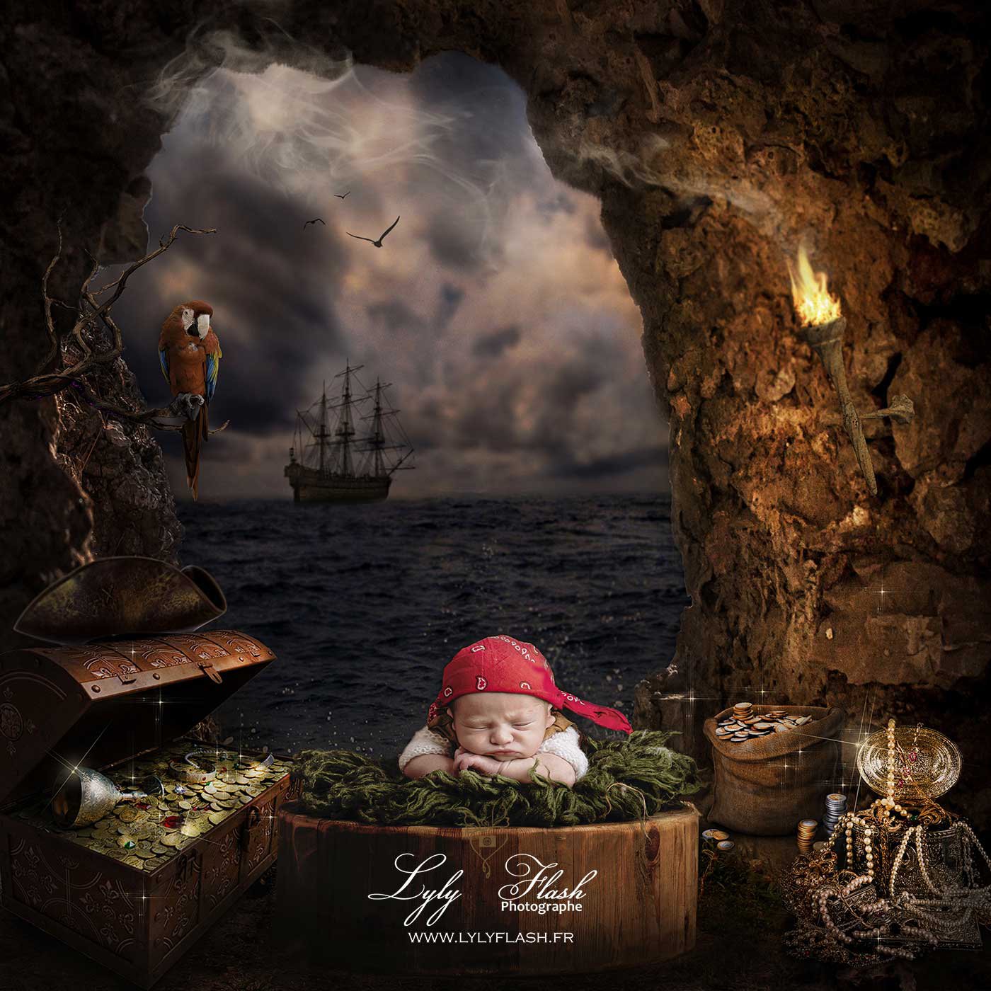 Bébé dans un univers pirate créé en photographie artistique, exemple de postproduction réalisée après une séance photo naissance